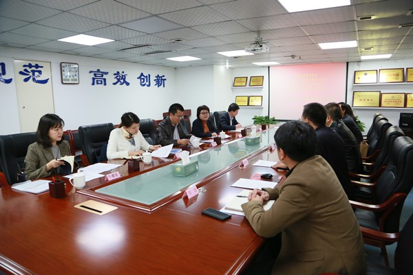 661c2cf6e4b7d8349153421b544e5ce.jpg 661c2cf6e4b7d8349153421b544e5ce.jpg