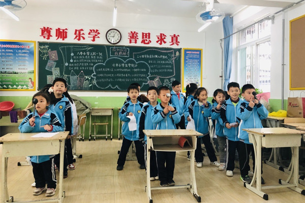 八方医院开展小学体检.jpg 八方医院开展小学体检.jpg